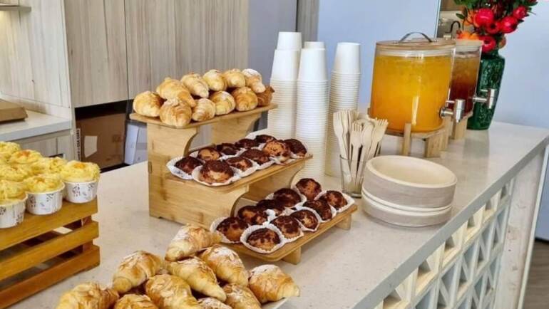 5 lợi ích khi sử dụng combo ly – dĩa – muỗng nĩa gỗ cho tiệc finger food